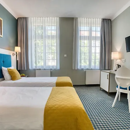 ホテル Art Novis Centrum 3*