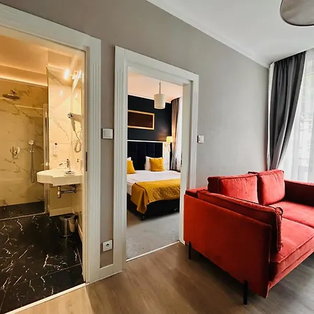 Art Novis Centrum 酒店 3*