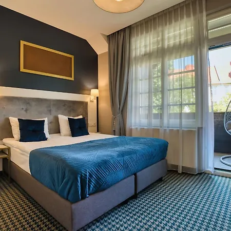 酒店 Art Novis Centrum 3*