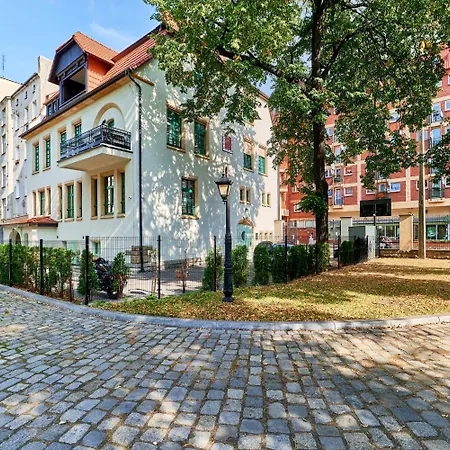 Art Novis Centrum 弗罗茨瓦夫