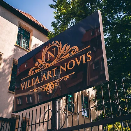 Art Novis Centrum 酒店 3*