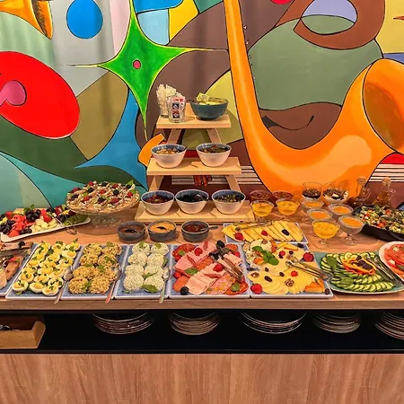 Art Novis Centrum Hotel 3*