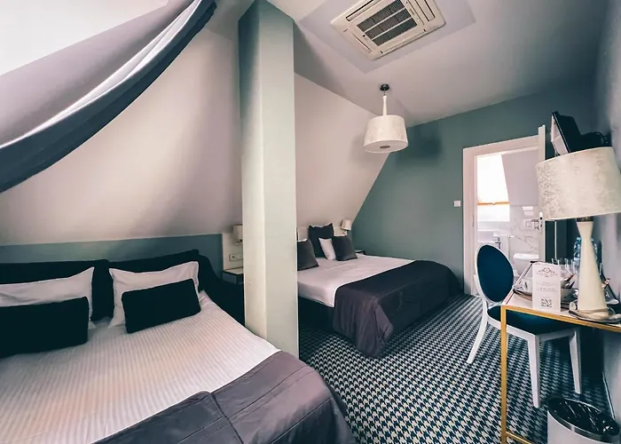 فندق Art Novis Centrum 3*